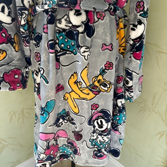 VERA BRADLEY DISNEY HOODED FLEECE ROBE:NWT MICKEY MOUSE FAMILY FUN L/XL - Picture 9 of 15
